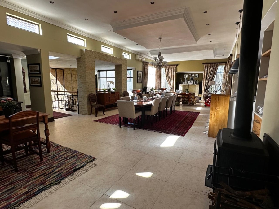 6 Bedroom Property for Sale in Oubos Free State